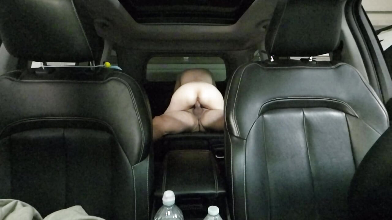 Slutty Kitty sneak out of party and rides Yummy Jimmy in the car