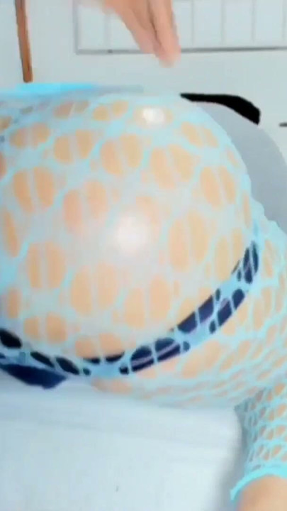Ao Examinar Essa Paciente Ele Acabou Fodendo a Bunda do Médico Parte 2 | Clipe 1