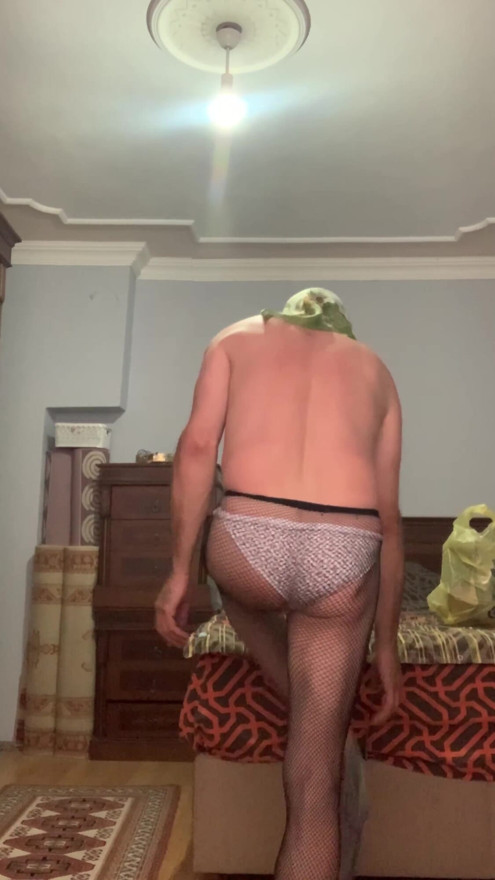 my hijabi big ass stepmom undressing | Clip 1