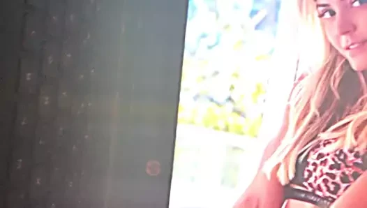 Taynara boşalıyor