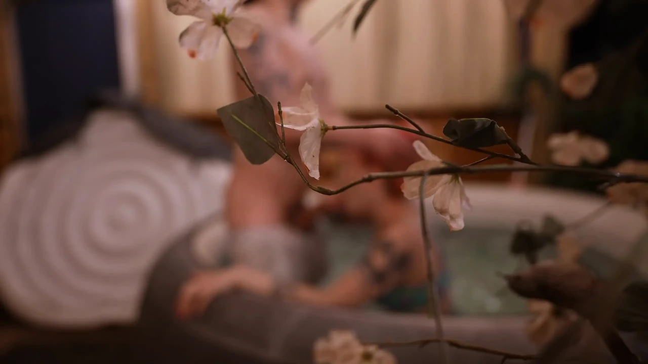 voyeur hot tub blowjob
