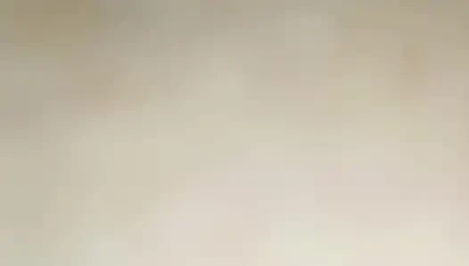 Hintli kız arkadaşım yarağımı emiyor