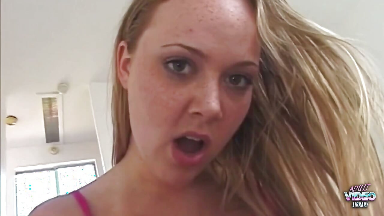 Cute Freckled Blonde Bounces Her Big Ass with Joy to Get Her Perfect Pussy Creampied