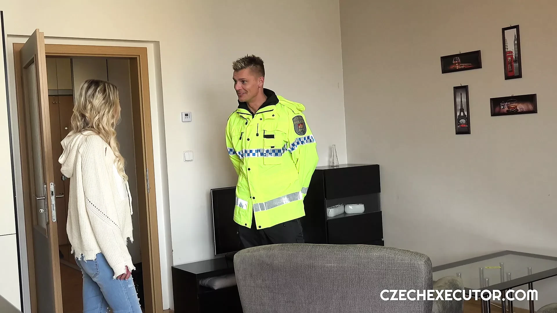 Joder con policía cachonda