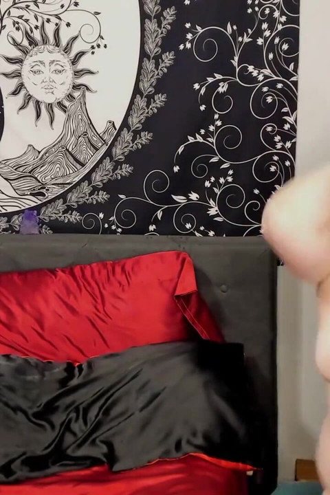 Dans og stripping til orgasme