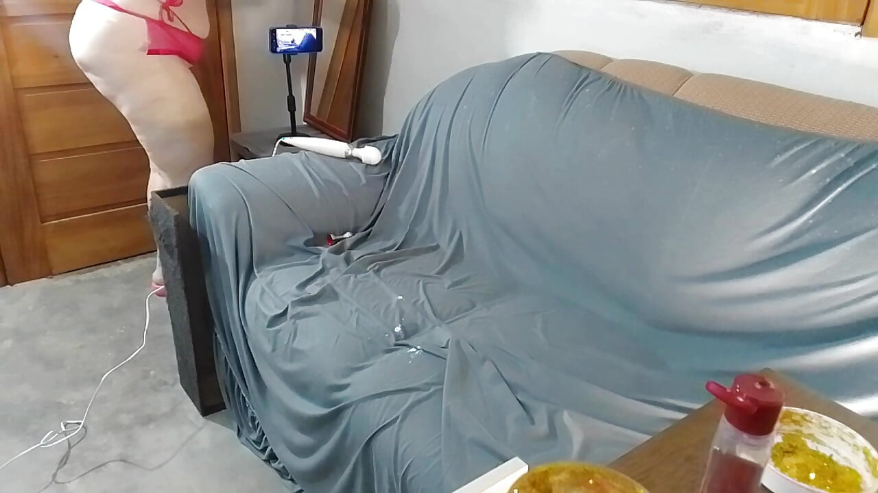 να κληθεί για την επόμενη ταινία ενηλίκων της.