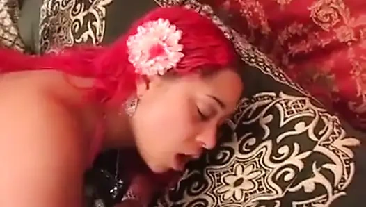 Mocha si cewek hot pinky dengan pantat bahenol lagi asik dientot habis-habisan pakai mainan seks