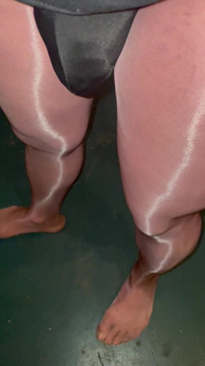 Meia-calça bronzeada brilhante