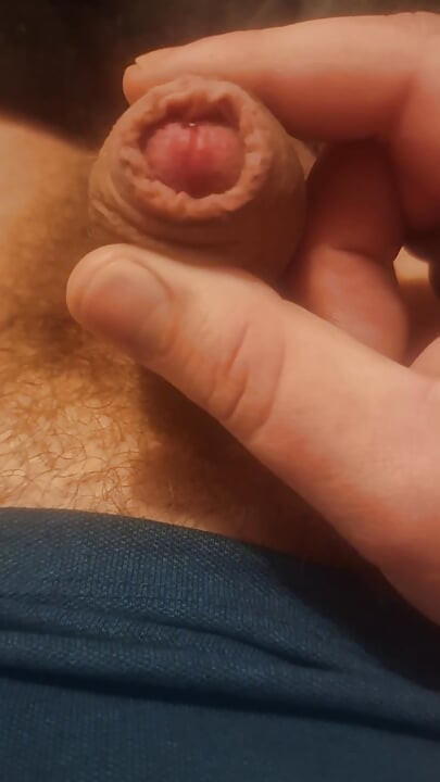 Shaving sissy LissySmallz 2