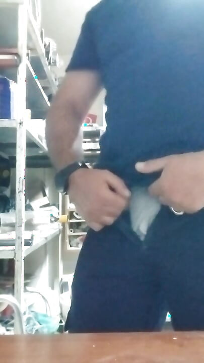 Masculine Bear Daddy Cums in the Office