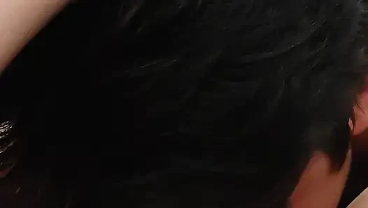 Мой сводный брат лижет мою киску, пока я не кончу ему в рот