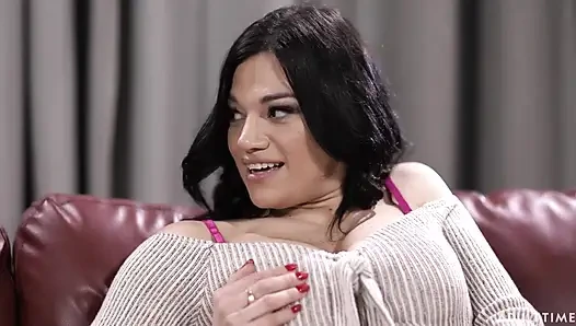 Khusus orang dewasa - terapis nakal april olsen kepergok masturbasi sama klien hot mona azar