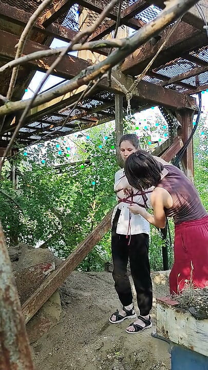 Shibari Princess Goes Outside