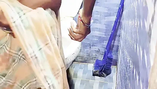 Adik tiri nyepong di depan saudara tirinya sendiri