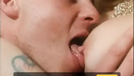 Сексуальная секретарша обожает жесткий анальный секс