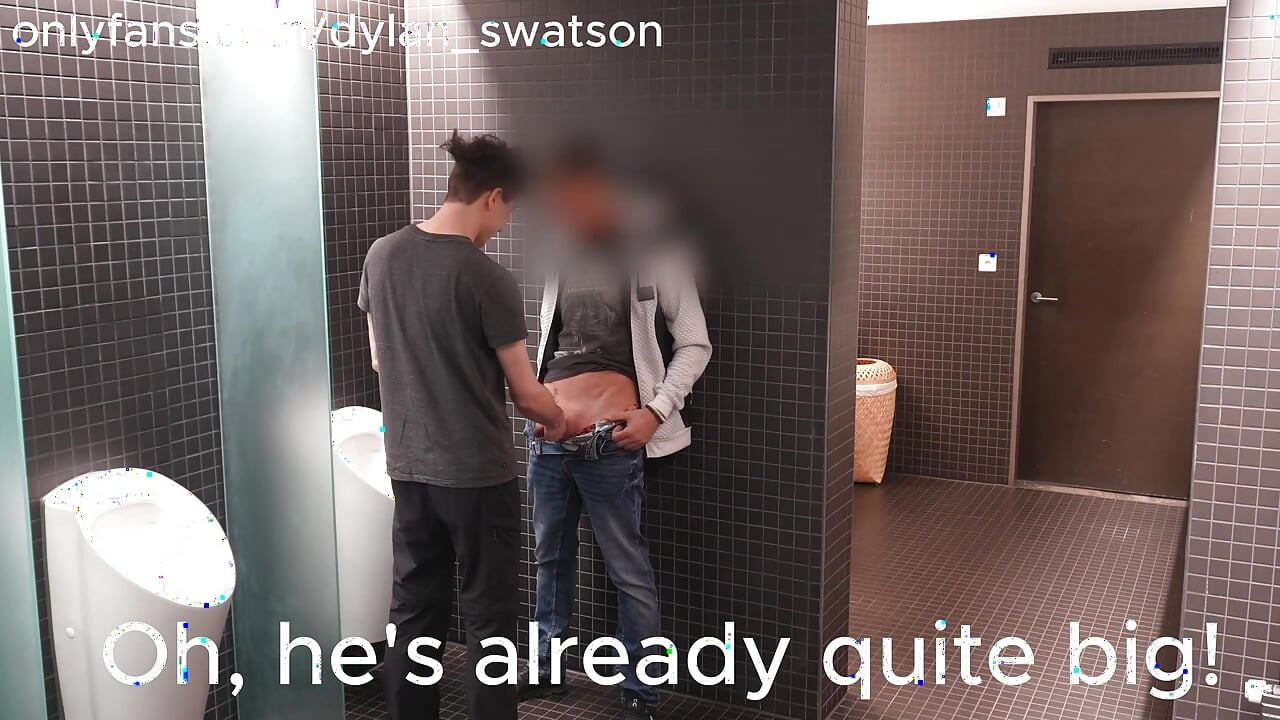 Almost caught... two straight guys blowing each other in the club restroom