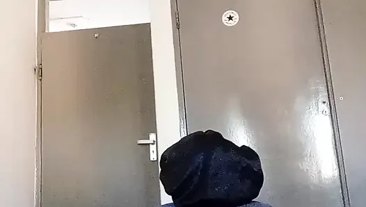Zimbabveli bakire kız evlenmeye hazır