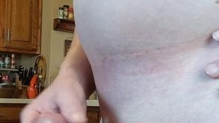 Je montre ma bite de papa et rasée