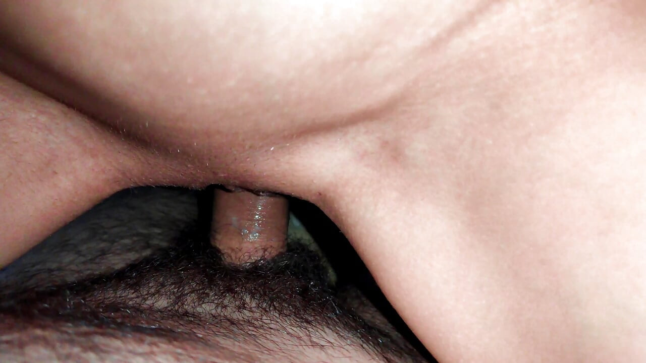 Skinny 18-yo cute Girl Fucks Grown Hairy Man