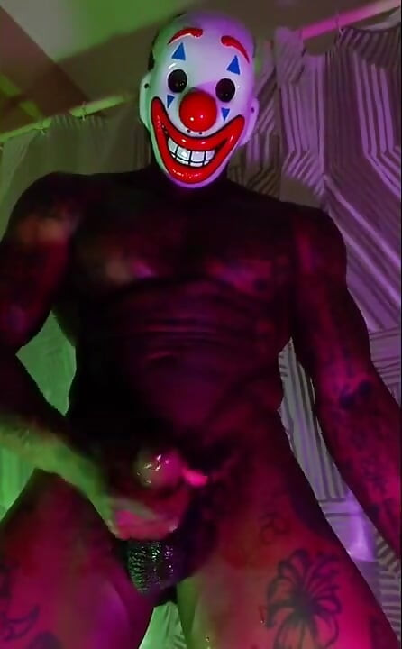 New Porn: BBC Worship Hallelujah Johnson (As The Joker) Tall Dark Chocolate Muscles Tattoos Hairy BBC Hallelujah Johnson Masturb