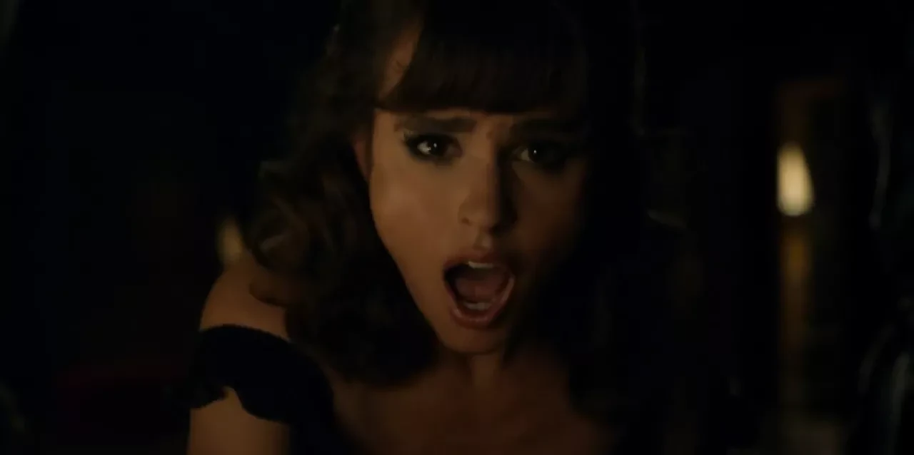 Veronica Echegui - Trust S01E01