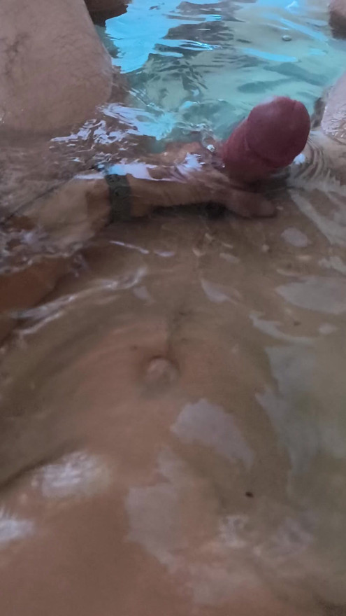 Bathtub jerk off