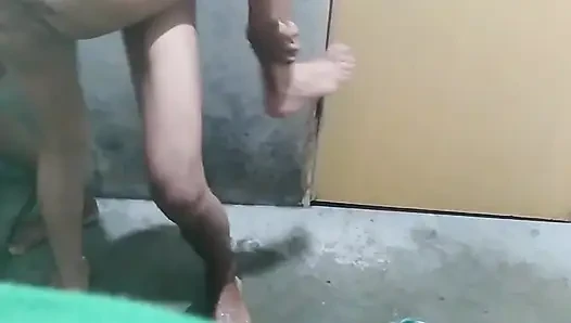 Hintli tan kız seks sert sikişiyor