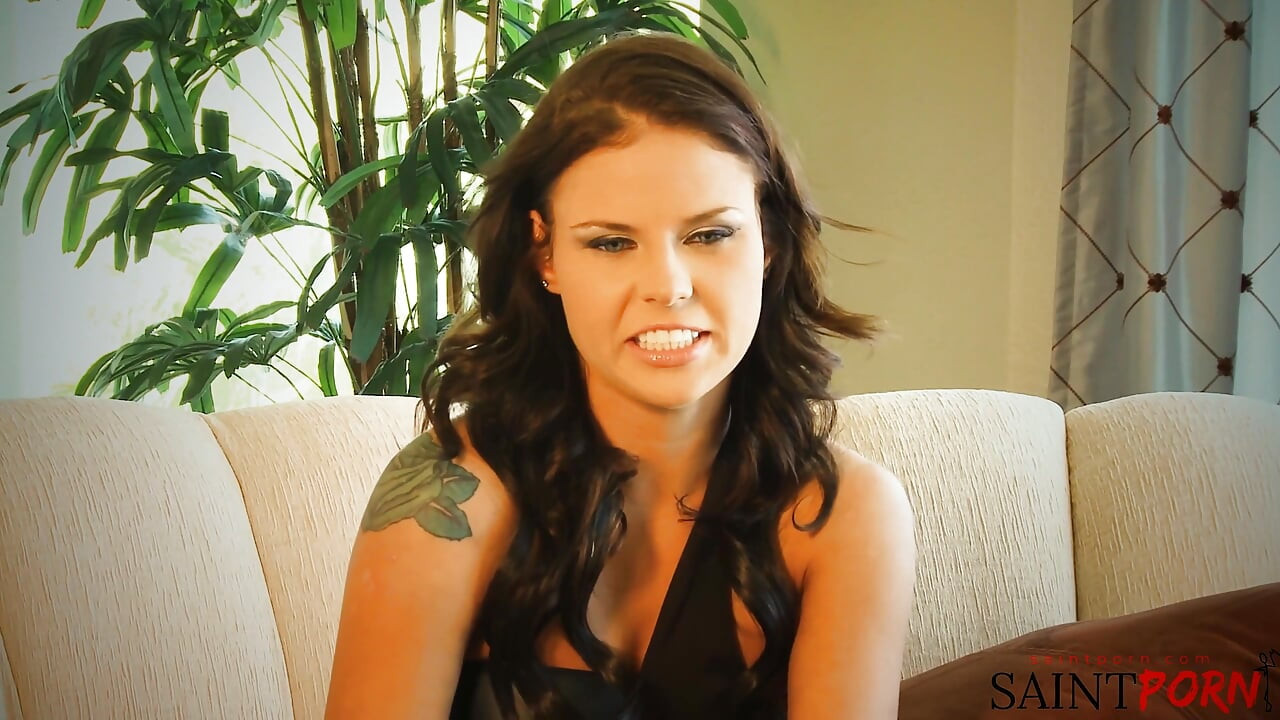 Taylor Russo Gets an Internal Cock Massage From Her Masseuse