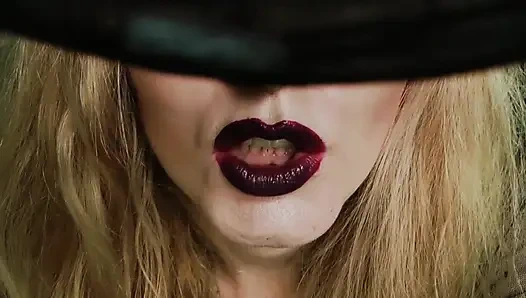 Ditekan ke dalam ketaatan nilonku