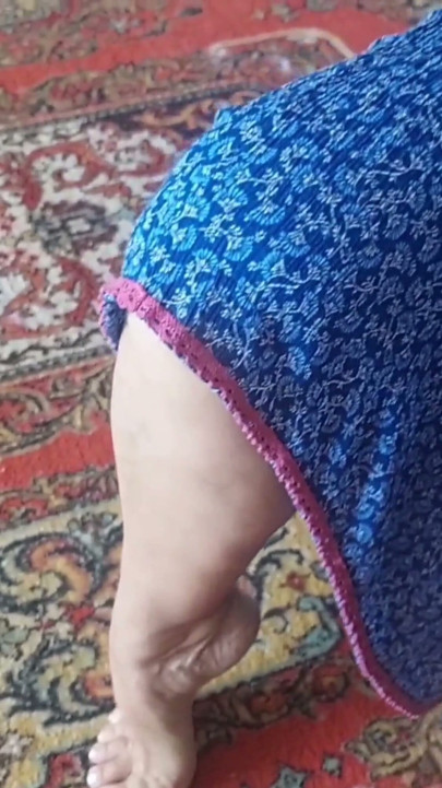 美丽的金发业余熟女穿着衣服做爱 | 第1集
