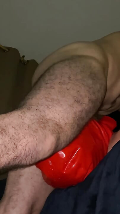 当我用你的喉咙时保持沉默