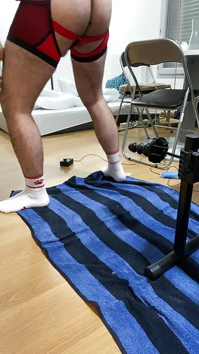 Thomas GODEBIN puppy on the fuckmachine