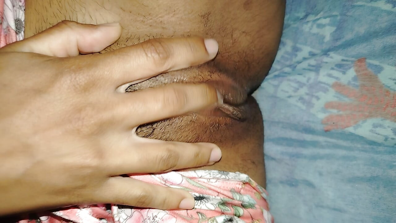 I hitchhike at home, it doesn't stop squirting