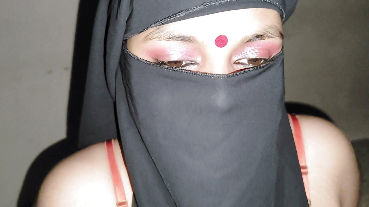 indian Unsatisfied Married bhabhi having hardly sex with devor .Bangla Part_02