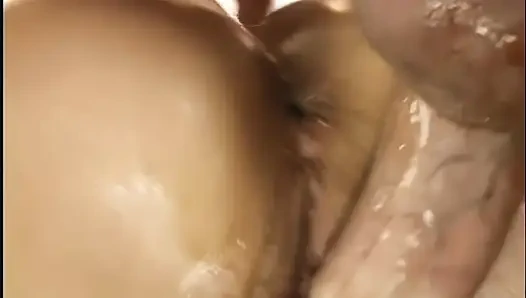 Nenek mesum ini suka dientot sama cowok berotot