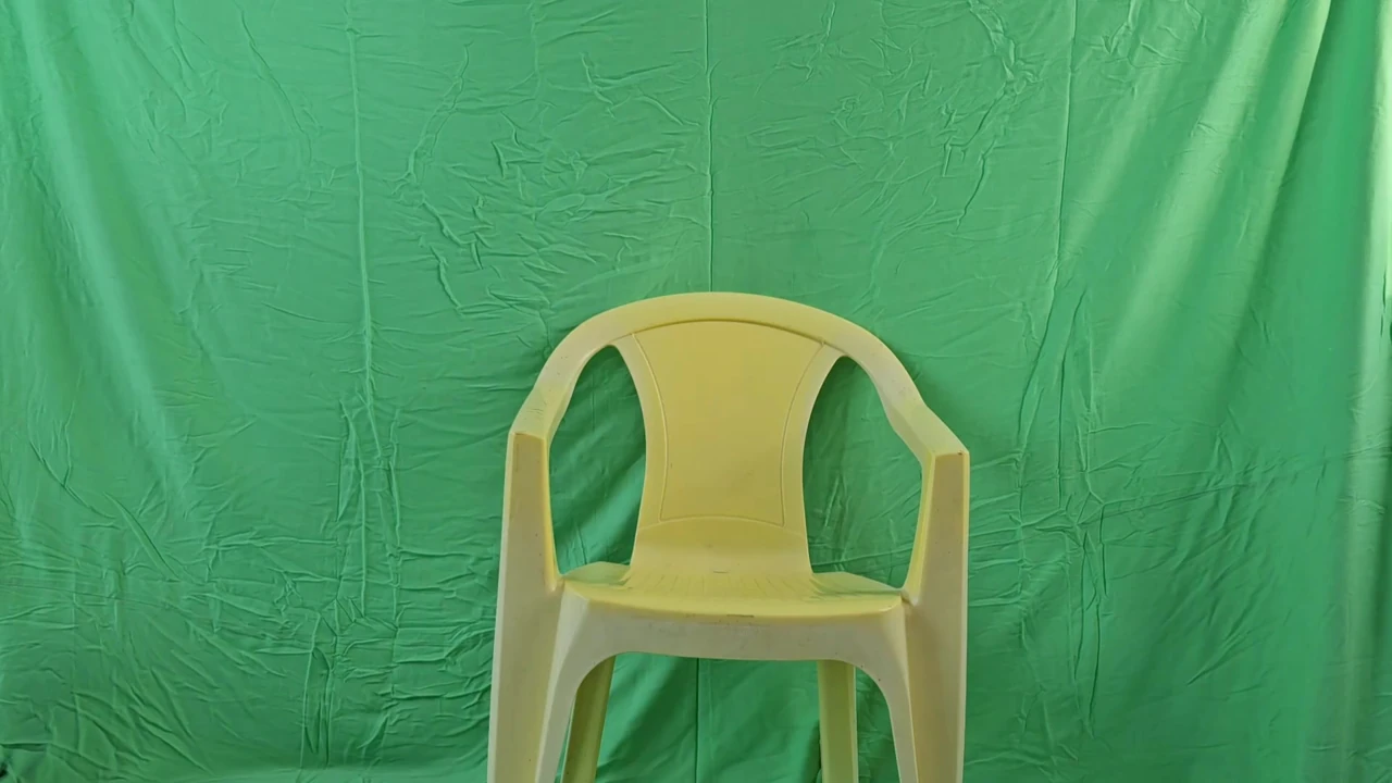 SITTING IN THE CHAIR PEELING A COCK,MARCIO BAIANO