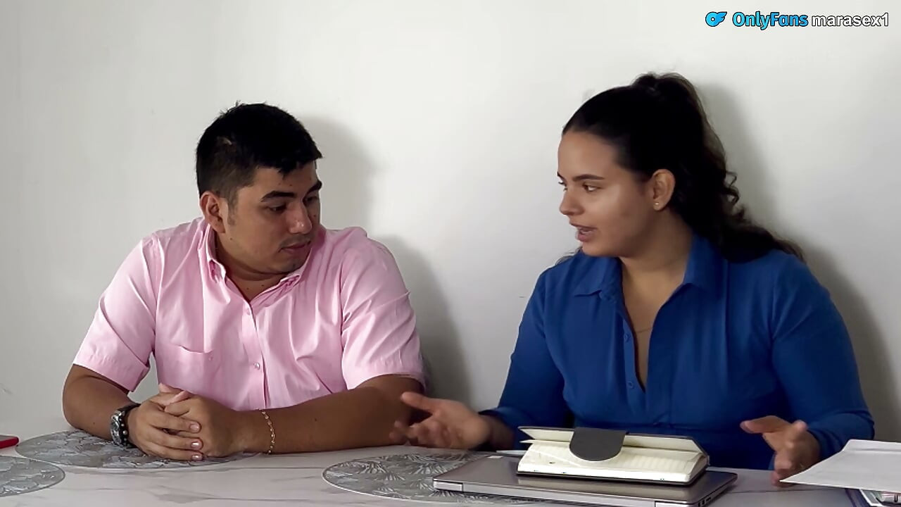 Cô Thư Ký Mông To Làm Hỏng Công Việc