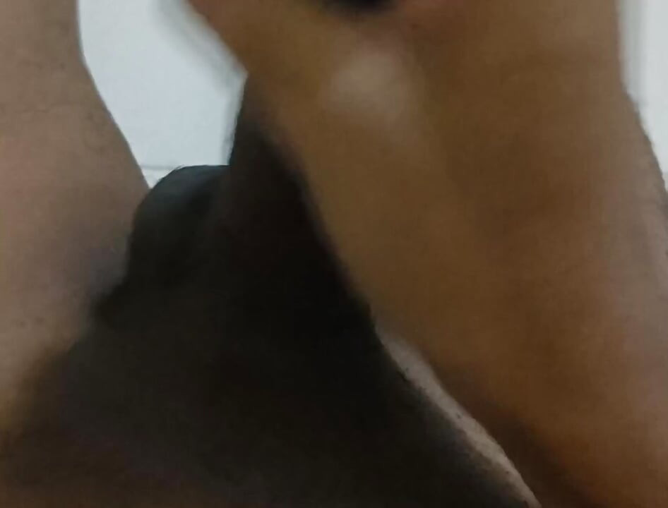Masterbate ενώ κάνετε μπάνιο 2