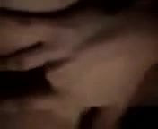 gf fingering her pussy