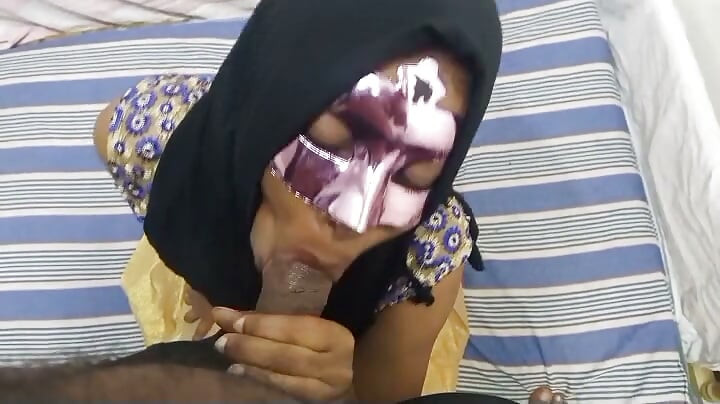 Rapariga muçulmana do Sri Lanka a foder