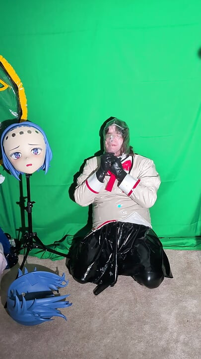 PVC 키구루미 코스플레이어 마도카 교복 바이브레이터와 숨막히는 플레이