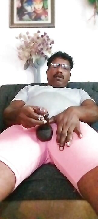 सोफा हलवत