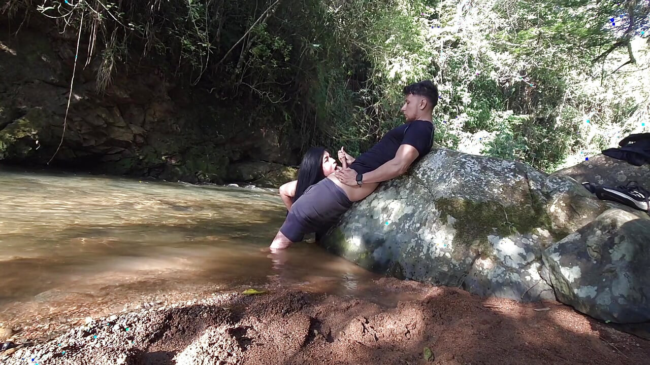 FINAL PART I go out to explore nature I found a guy and I ask him to fuck my ass and he gives me a delicious fuck and his milk has a taste