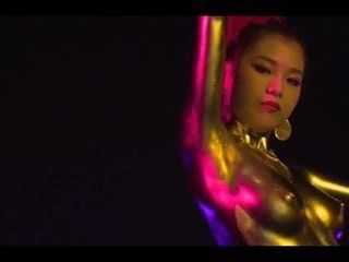 Bailarina de oro erótica japonesa