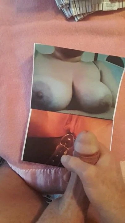 Tribute hands free cumshot