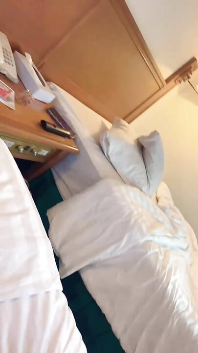 Invite hotel guests to ngewe, have sex until climax