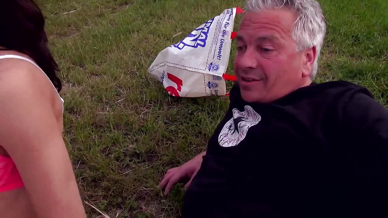 Pretty stranger fucks two guys outdoor