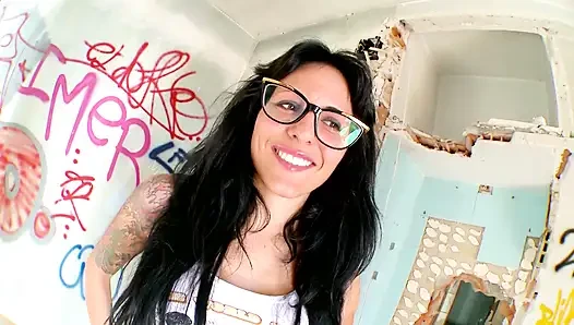 Inked beauty gets pussy fucked and blessed with load