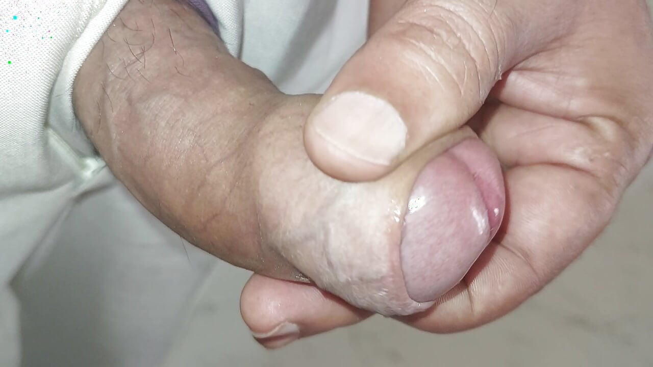 Babam bana elle muamele çekiyor