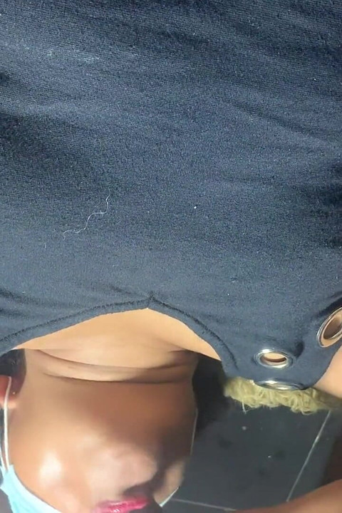 No quería hacer su tarea y me pidió que le mostrara mi polla!!